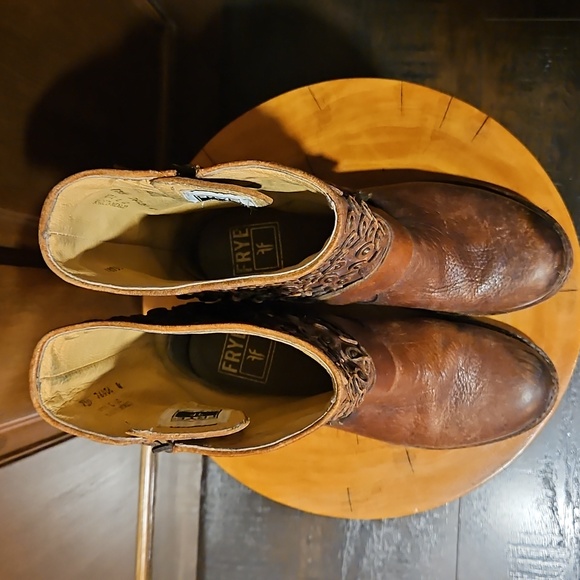 7.5 | Frye Boots Jenna Disc Short Cognac - Picture 12 of 16